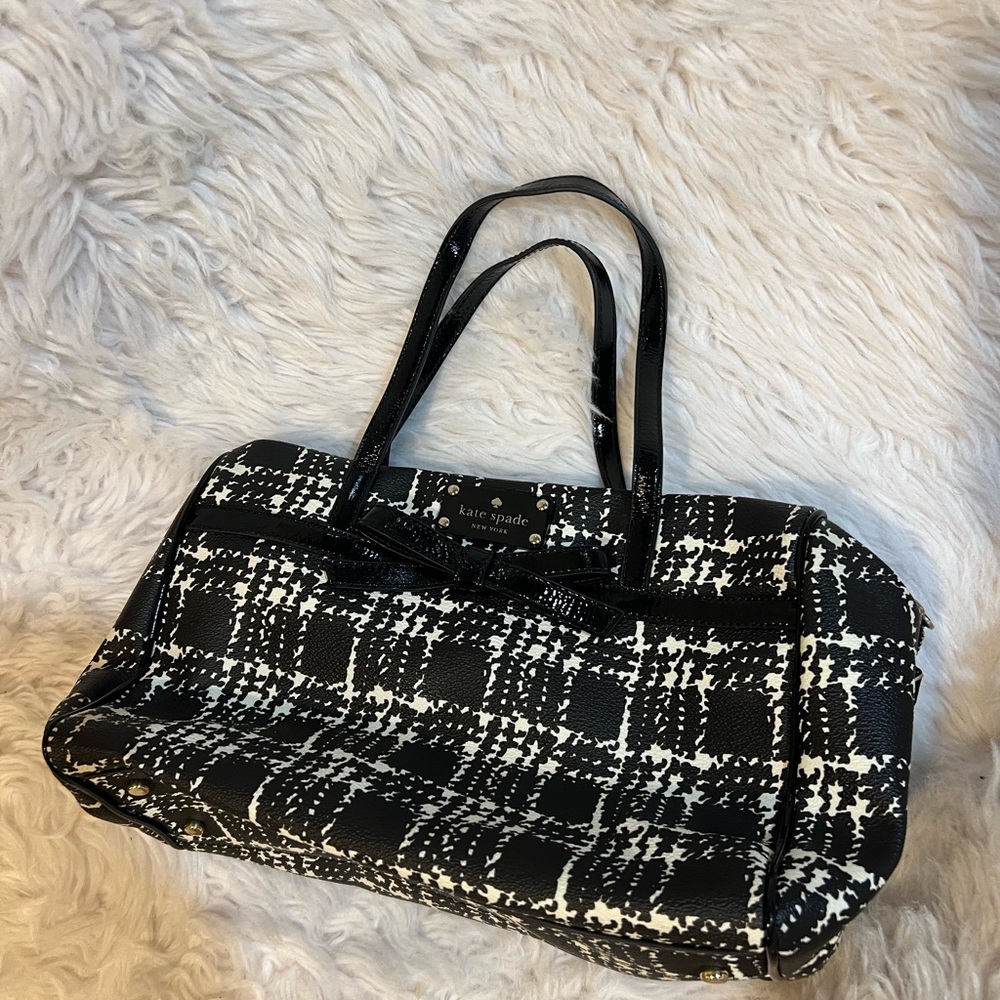 Kate Spade Black and White Tote with Textured Pattern